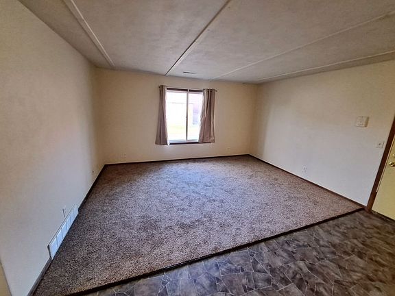 4th image of 1445 W 16th St APT 3