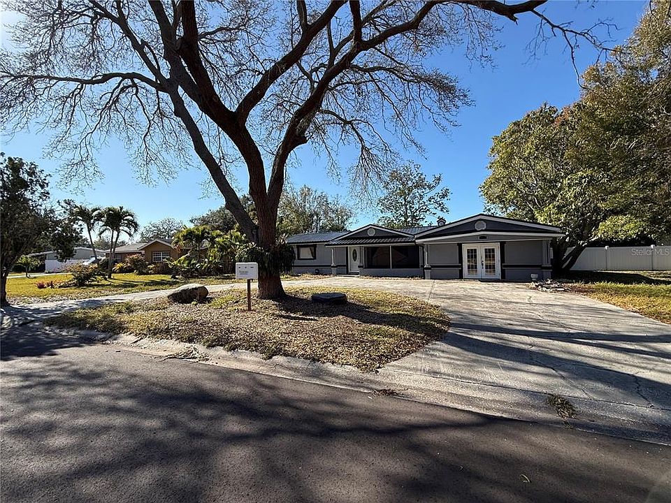 1st image of 651 69TH AVENUE S