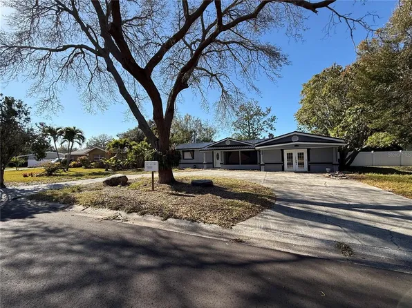 651 69th Ave S, Saint Petersburg, FL 33705