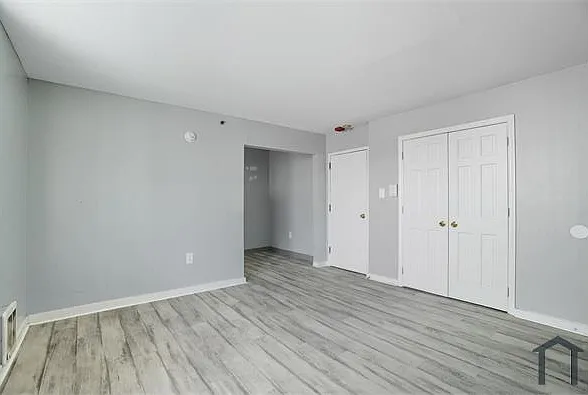 1806 W Champlost St #304 — Photo 30