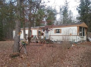 4598 Aloha Dr, Indian River, MI 49749