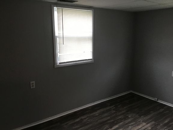 5th image of 822 W Borley Ave