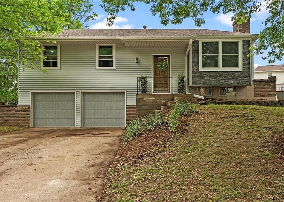 1st image of 1204 NW Conway Ct