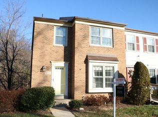7912 Bubbling Brook Cir, Springfield, VA 22153