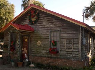 206 W Arctic Ave, Folly Beach, SC 29439