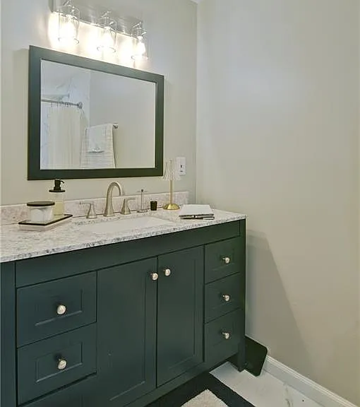 220 Indian Hills Ct — Photo 23
