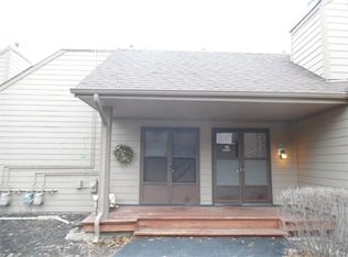 3329 Beacon St UNIT 49, North Chicago, IL 60064