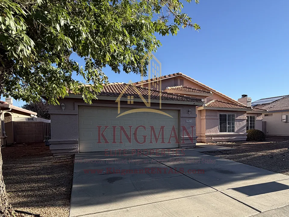 3973 E Packard Ave