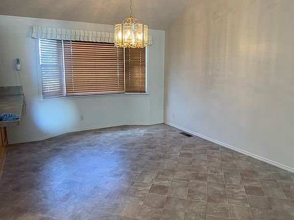 3rd image of 3176 Chaparral Dr