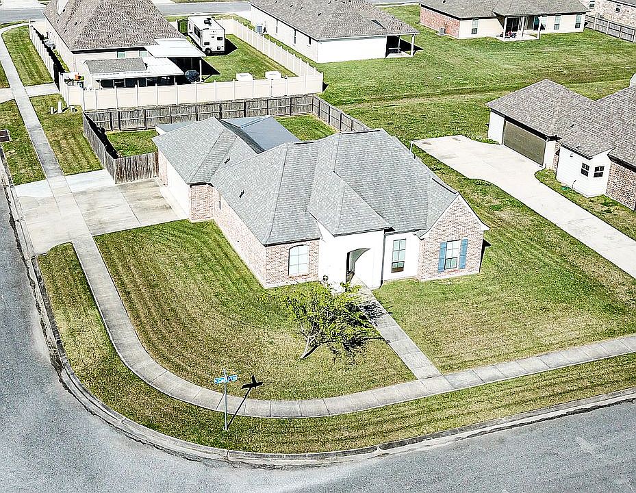 1st image of 403 S Calvin Ave