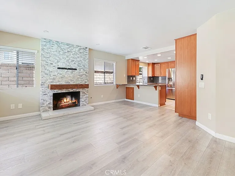 23205 Azela Cir — Photo 13