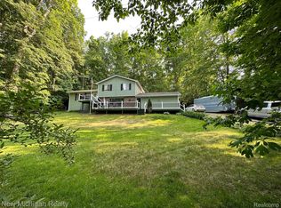 1184 Baker Rd, Fenton, MI 48430