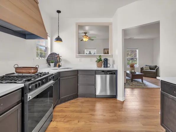217 Prestwick Dr Unit B, Valparaiso, IN 46385