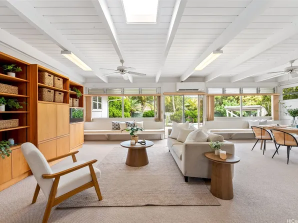 5531 Haleola St, Honolulu, HI 96821