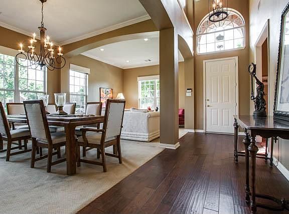 3rd image of 15827 Grove Crest Dr
