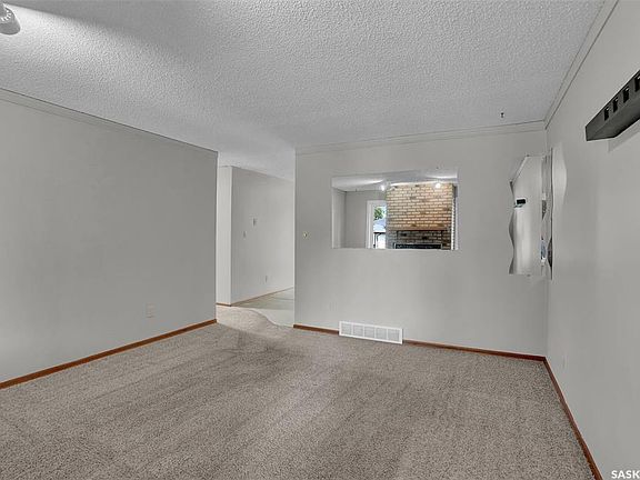 4th image of 1409 Rothwell STREET