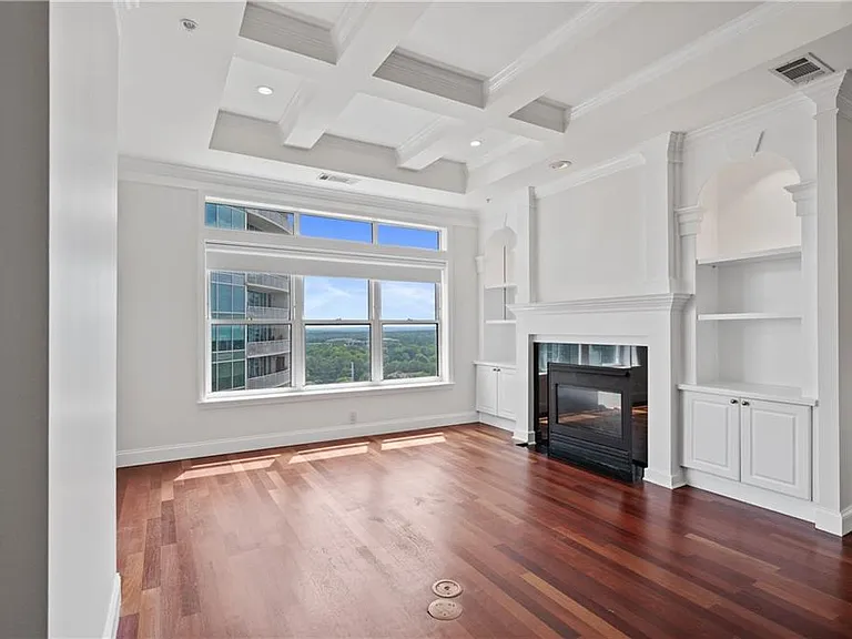 3334 Peachtree Rd NE #1902 — Photo 10