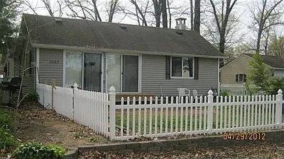 13165 Hill Top Dr NE photo 1