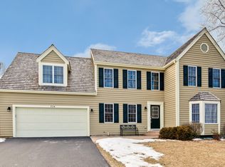 534 Calvin Ct, Gurnee, IL 60031
