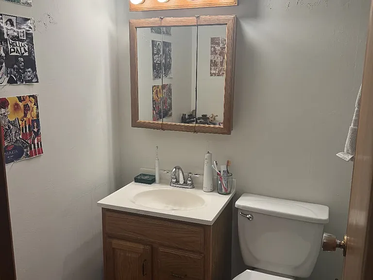 715 S Hickory Dr — Photo 8