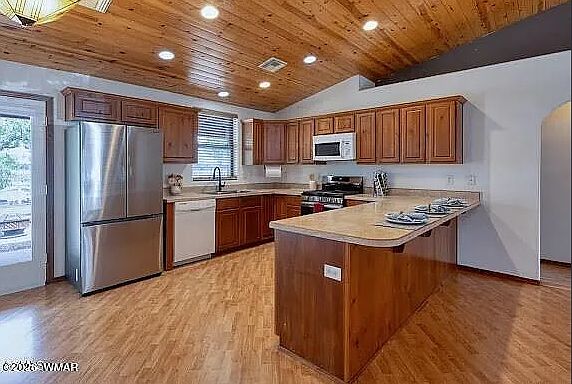 3rd image of 677 Fox Ln