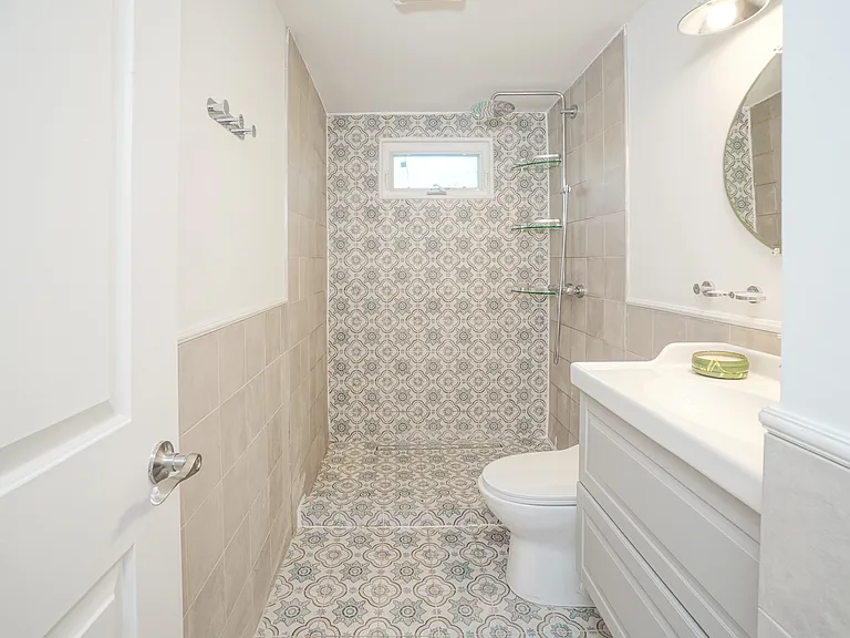 226 S Main St — Photo 21