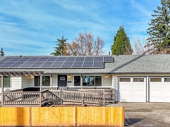2nd image of 1703 7th Avenue SE