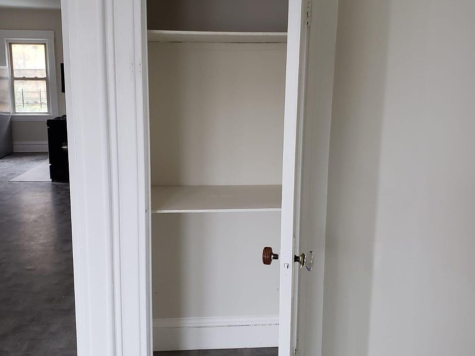 1st image of 8435 85th Ave #1
