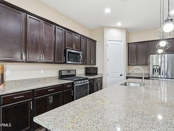 5th image of 14384 W CORRINE Drive