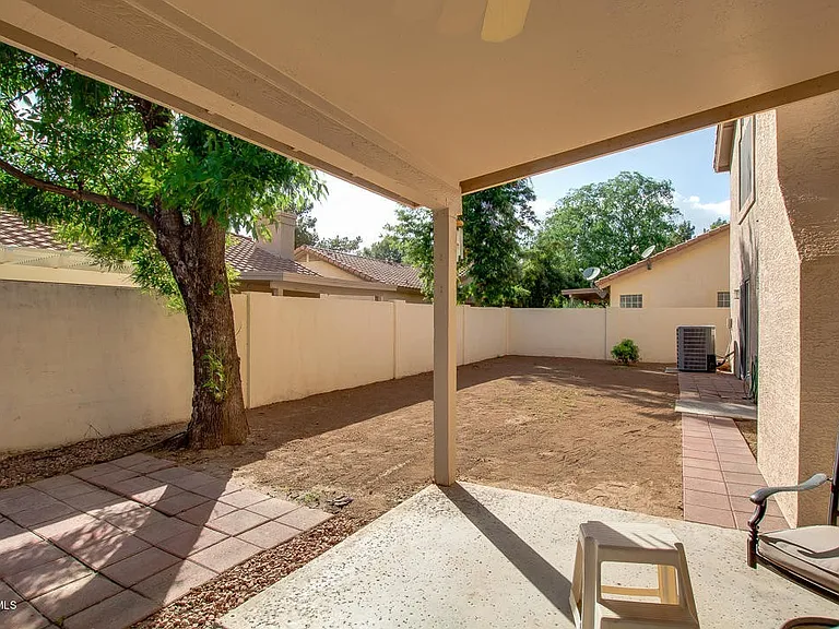 193 W Amanda Ln — Photo 34
