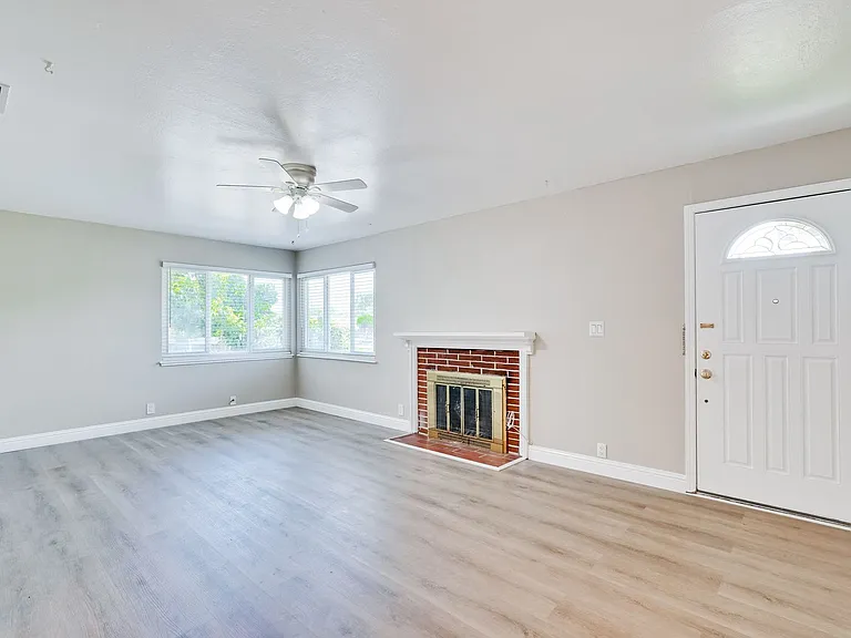 3000 Santa Maria Ave — Photo 31