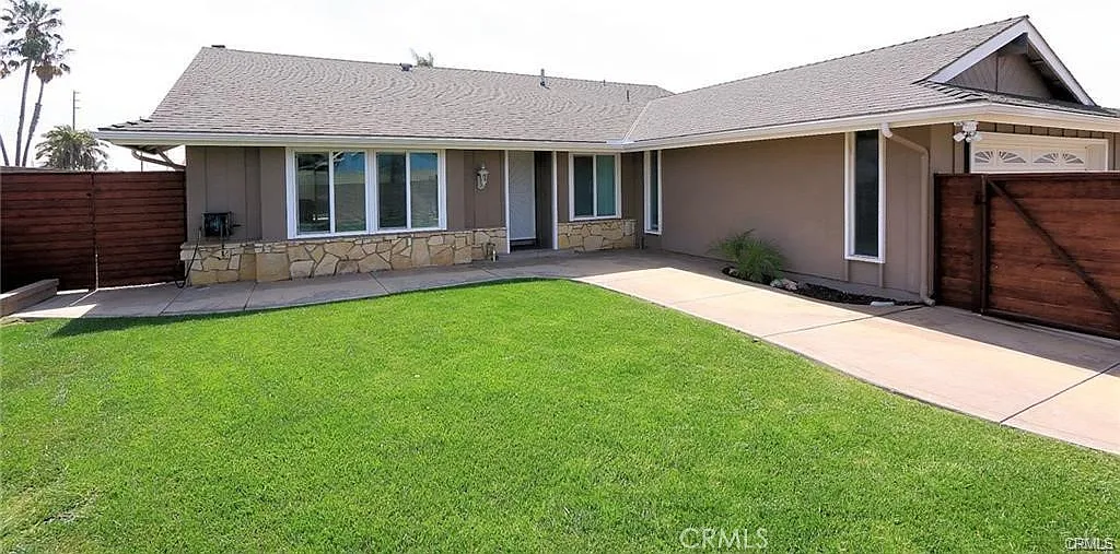 4 bed, 1595 sqft, $5,000 — Photo 2