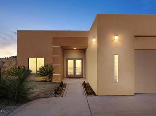 6220 Farrelo Rd, Yucca Valley, CA 92284