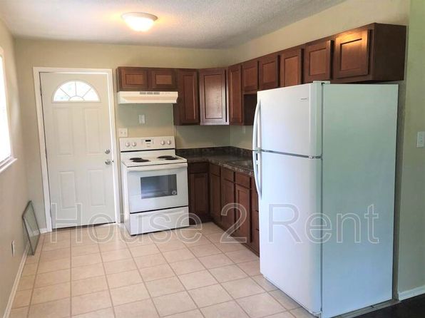 100 Parkview Ln APT 3