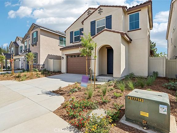 3rd image of 29269 Crescent Way