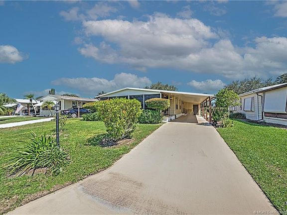 4th image of 7961 SE Shenandoah Dr