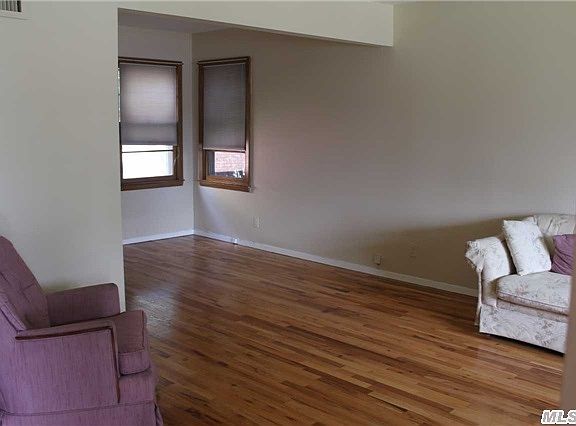 4th image of 436 Carol St