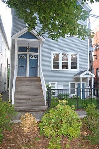 1st image of 1214 W Wrightwood Ave