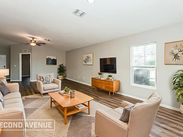 3417 7th St SW — Photo 2