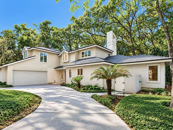 4th image of 18 Laurel Oak Rd