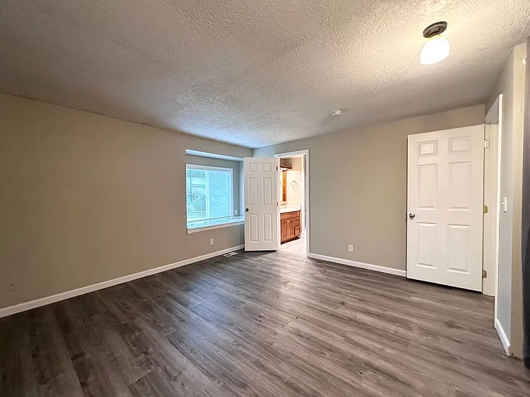 6300 SW Fisher Ave — Photo 18
