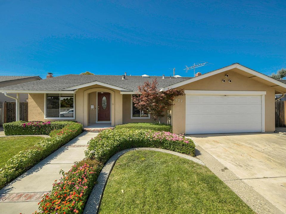 1st image of 577 Woodstock Way