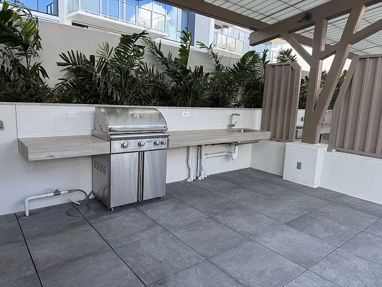 1515 Liona St #2009 — Photo 8