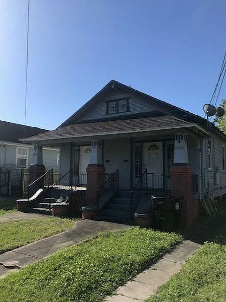 1st image of 2524 Acacia St #2524