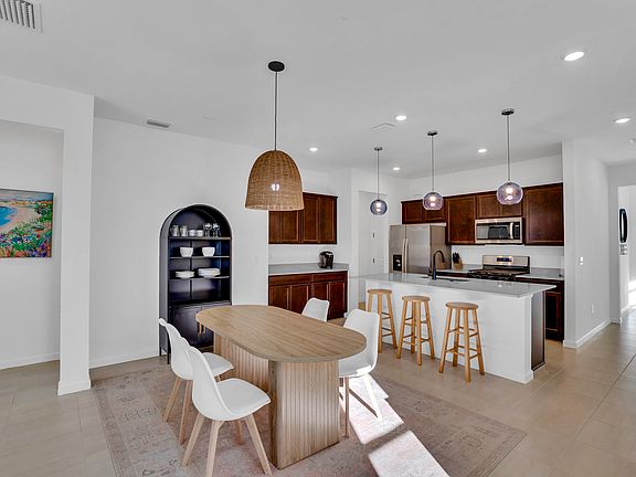 5th image of 4505 Nautilus Cir