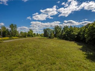 2 Moore Rd, Munnsville, NY 13409