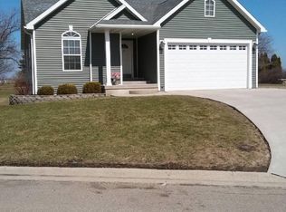 100 W Seymore St, Sublette, IL 61367