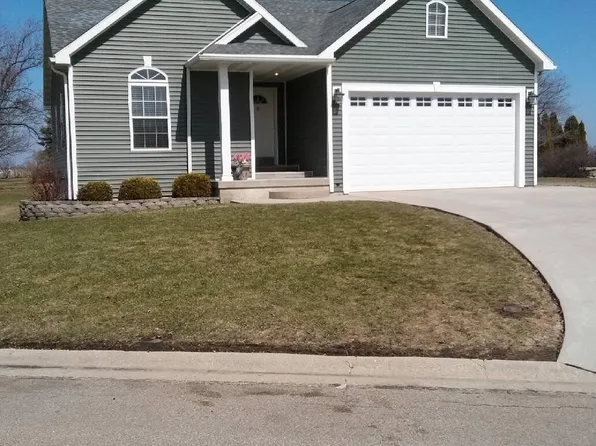 100 W Seymore St, Sublette, IL 61367