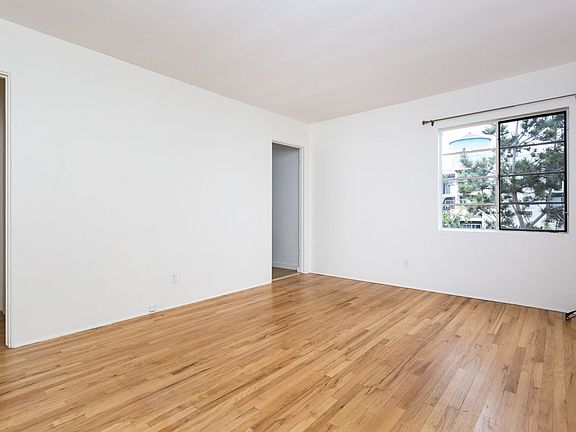 5th image of 4223-4229 Utah St
