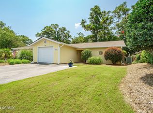 117 McGinnis Dr, Pine Knoll Shores, NC 28512